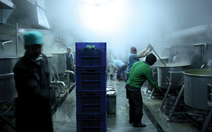 How India feeds 1.2 million kids a day