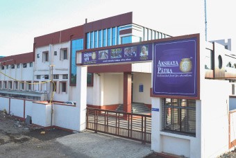 Gujarat CM inaugurates Bhavnagar centralised kitchen