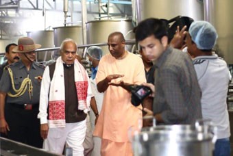 The Honourable Governor of Assam visits Guwahati kitchen