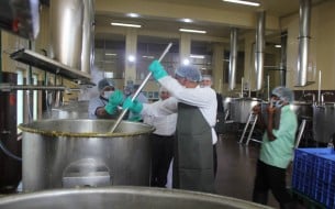 The Ambassador tours the large scale centralised kitchen unit