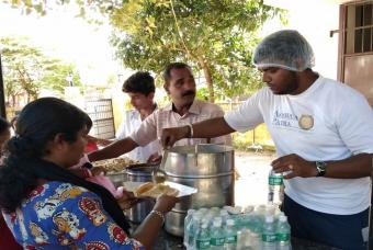 Akshaya Patra serving food and water to flood-affected people
