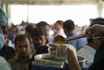 Serving the food